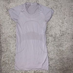 lululemon swiftly tech tee size 4